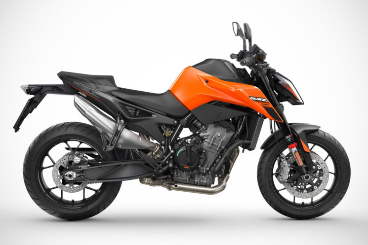 2025 KTM 790 Duke