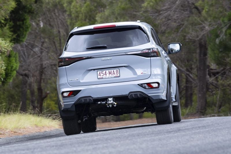2025 Isuzu MU-X X-Terrain