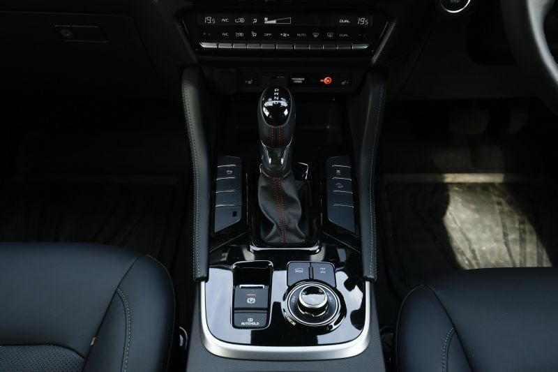 2025 Isuzu MU-X X-Terrain