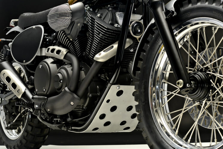 Hageman MC transforms the 2014 Yamaha Bolt into a clean retro scrambler. 